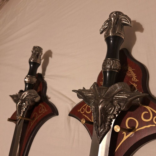 Fantasy sword set used, inspired by Lord Of The Rings