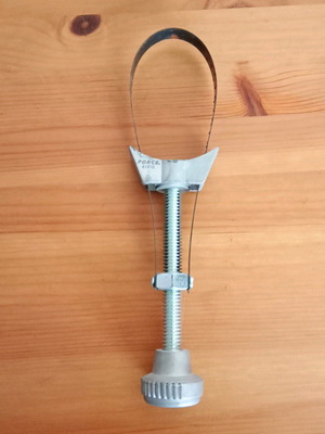 Force 61910 car filter wrench used with storage marks