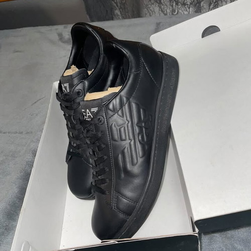 Emporio Armani black shoes size 40 like new