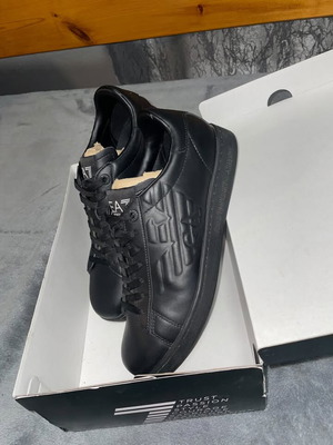 Emporio Armani black shoes size 40 like new
