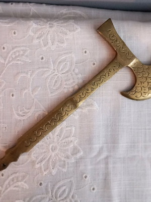 Vintage brass tool used with carved designs, 26.5 cm
