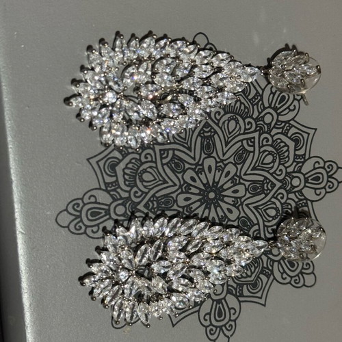 Earrings with Swarovski like new