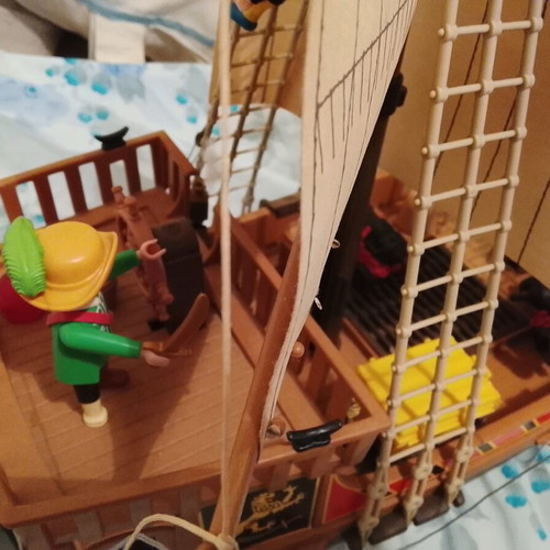 Playmobil 3750 v2 Pirate Ship like new, rare edition 1990
