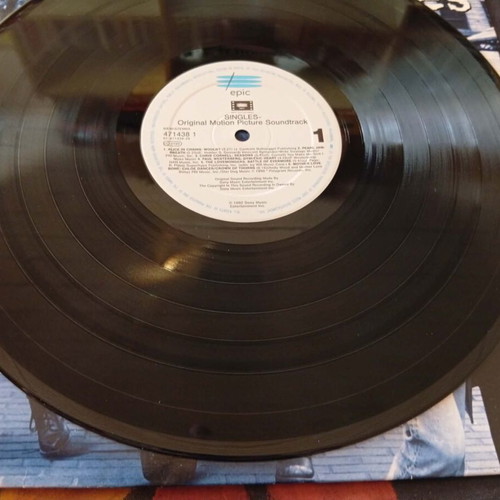 Singles Soundtrack vinyl used, rock genre