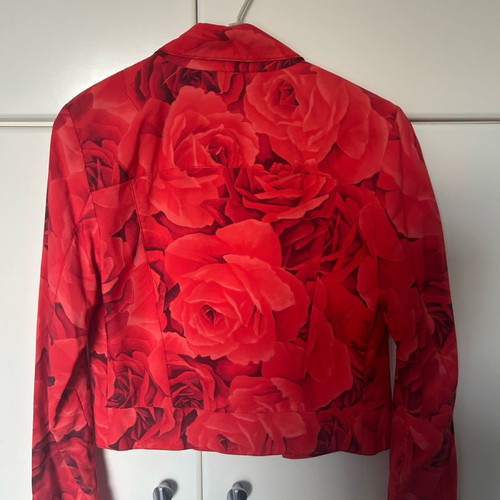 Hugo Boss spring jacket used, rose pattern, coral color
