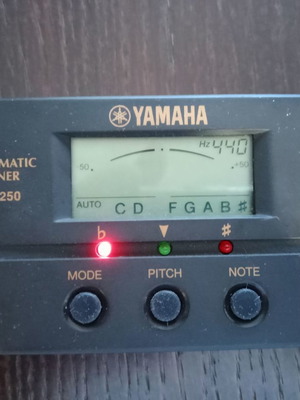 Yamaha YT250 Chromatic Tuner used
