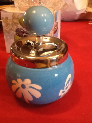 Σταχτοδοχείο πορσελάνινο καινούριο βιντάζ περιστρεφόμενο