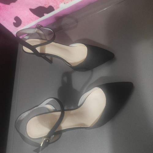 Alta Moda black pumps with ankle strap size 39 like new, 11 cm heel