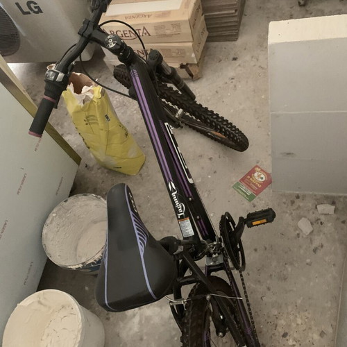 B’Twin Mountain Bike 26” like new, black, front suspension, Shimano gears