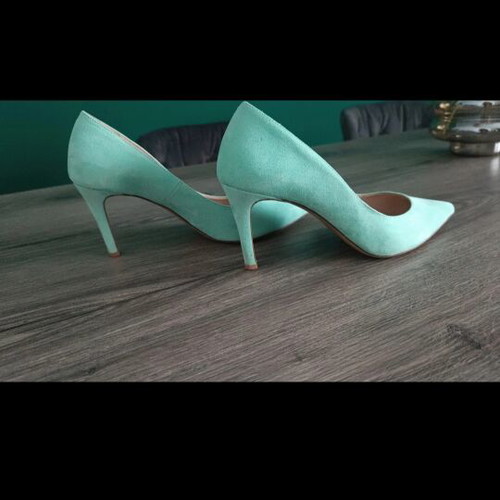 Pumps like new, size 38, worn two or three times