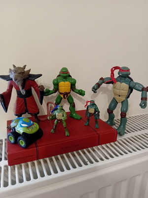 Φιγούρες χελωνονιντζάκια μεταχειρισμένες
