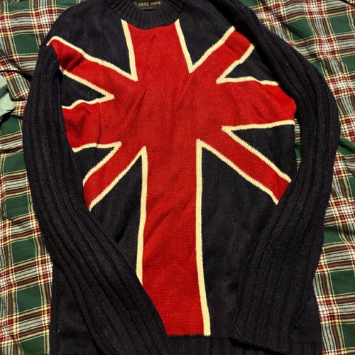 Free Wave sweater used, size XL, blue