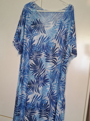 Shein plus size beach dress new, colorful polyester