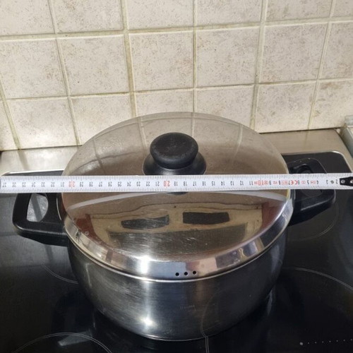 Cooking pot 26cm like new