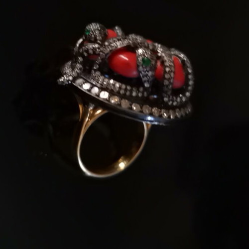 Galerie Tsangarakis 18K gold ring with snakes, diamonds, emeralds & corals