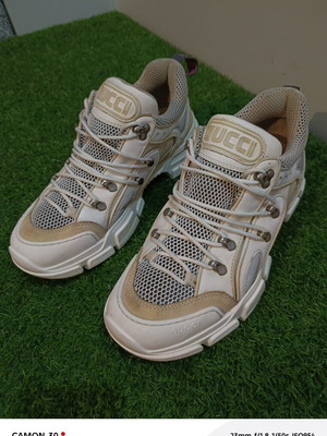 Gucci Flashtrek sneakers like new, white and beige, size 44