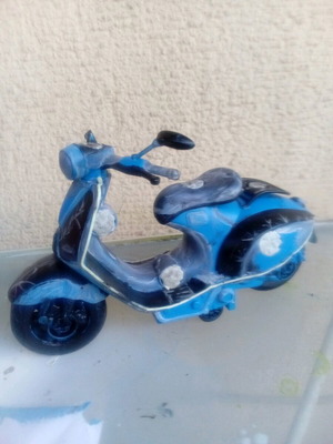 Vespa miniature new with three colors and 3D designs