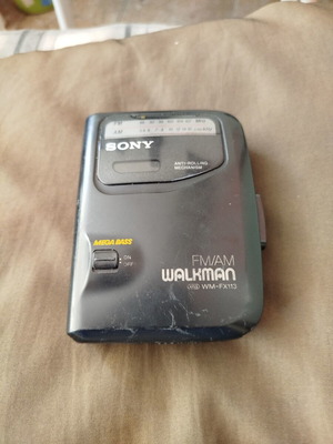 Sony Walkman WM-FX313 AM/FM φορητό κασετόφωνο μεταχειρισμένο για ανταλλακτικά ή επισκευή
