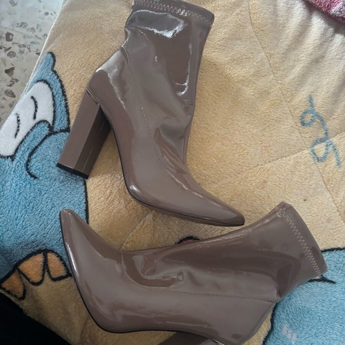 Migato brown high heel boots like new