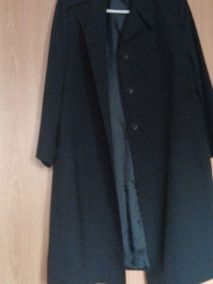 Μαντώ μαύρο σε άριστη κατάσταση με ζωνάρι πίσω