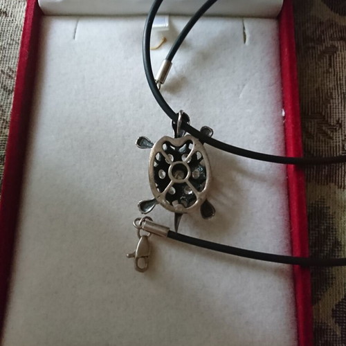Turtle pendant like new, silver with stones