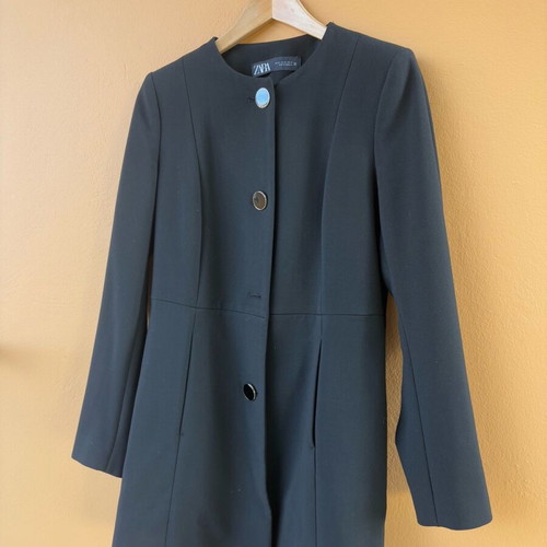 Zara black women's coat size M like new