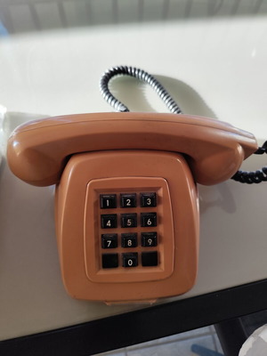 Τηλέφωνο BT1 vintage Swiss του 1970, αχρησιμοποίητο