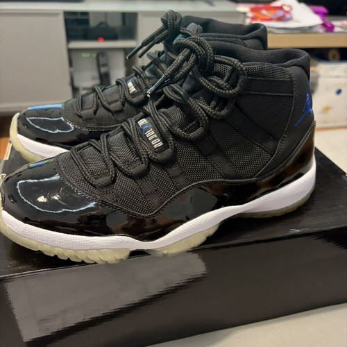 Air Jordan 11 Retro Space Jam sneakers new, size 43, black