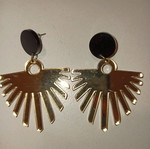 Plexiglass earrings large beige gold like new