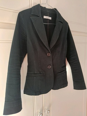 ZARA jacket like new, fitted, black, size S