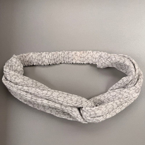 Headband and hair ribbon like new