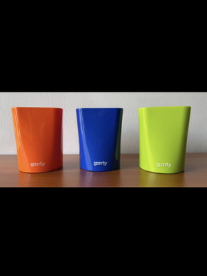 Goomby pencil holder set like new, 3 colors