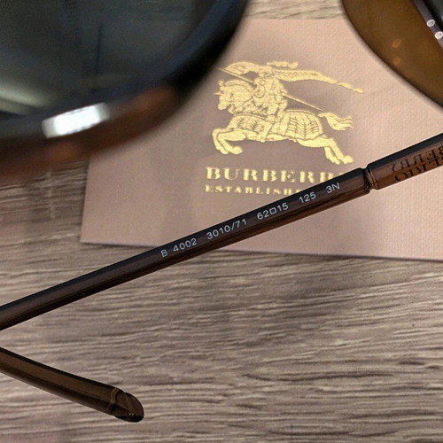 Burberry sunglasses brown like new