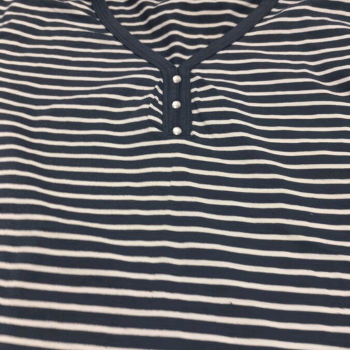 Women's blouses used, 4 different in good condition