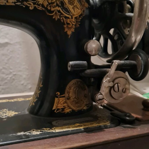 Singer sewing machine manual collectible used