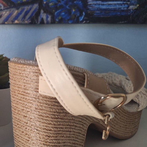 Beige platform sandals new, summer style