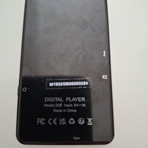 Mp3 player 32GB with 2.4" touch screen, like new, black