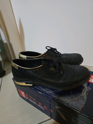 Women's Leather Kricket Oxfords (Size 36) - Ideal for Office