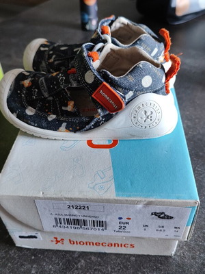 Biomecanics children's canvas sandals with universe design