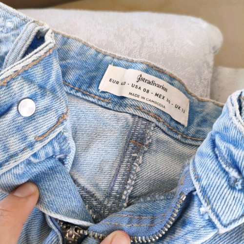Stradivarius denim shorts like new, size 40