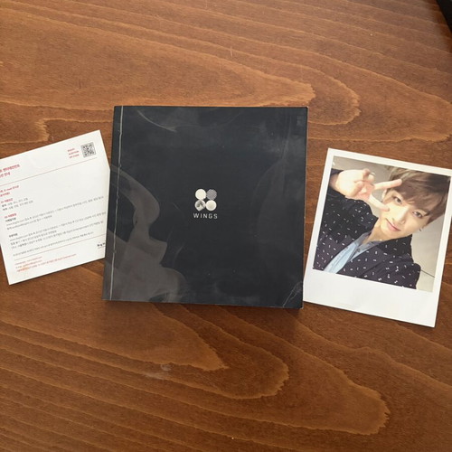 BTS Wings Album like new with Jungkook Polaroid