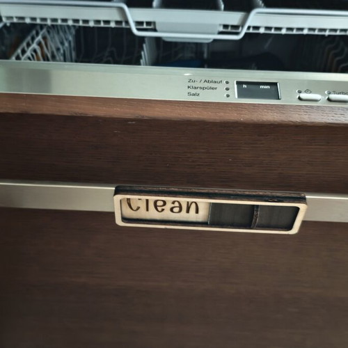 Handmade wooden dishwasher indicator "Clean / Dirty", sliding