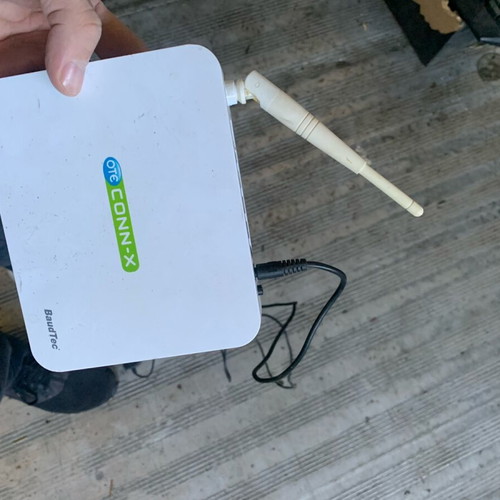 Baudtec PSTN TW263R4-A2 wireless router used