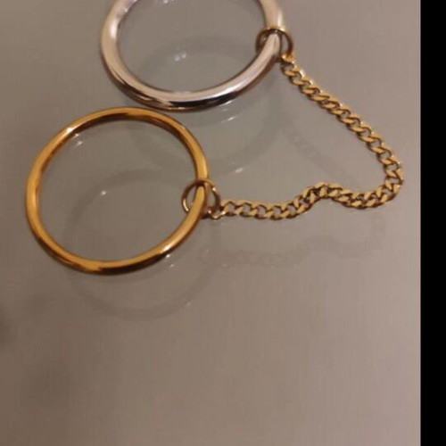 Two-tone ring new with two linked stainless steel bands