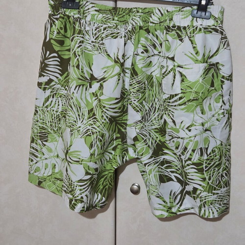 Men's swim shorts size L like new, white and green with pockets