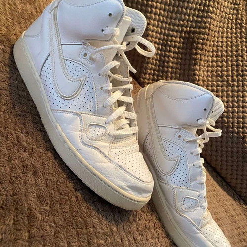 Nike athletic boots used, size 45, suitable for gym and walking