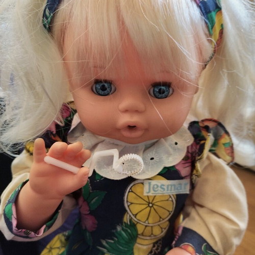 Jesmar Vintage Vurbujitas Andadora Doll 1987