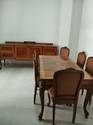 Τραπεζαρία και μπουφές μεταχειρισμένα με 6 καρέκλες