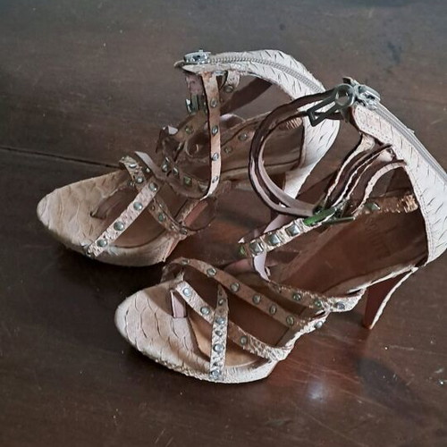 Brazilian sandals used, size 37, beige