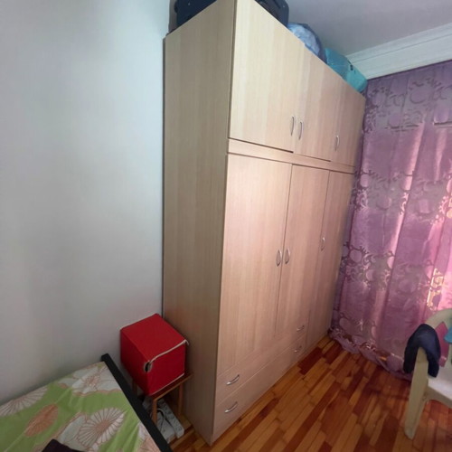 Bedroom wardrobe like new, dimensions 2.42m height x 1.70m width x 0.57m depth